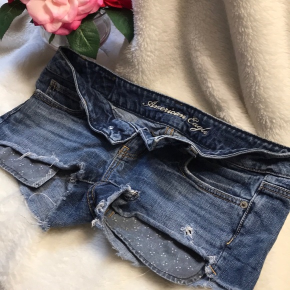 American Eagle Outfitters Pants - 🌹 Distressed American Eagle shorts